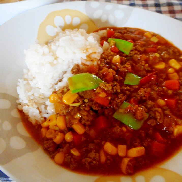 絹さやとコーンのキーマカレー